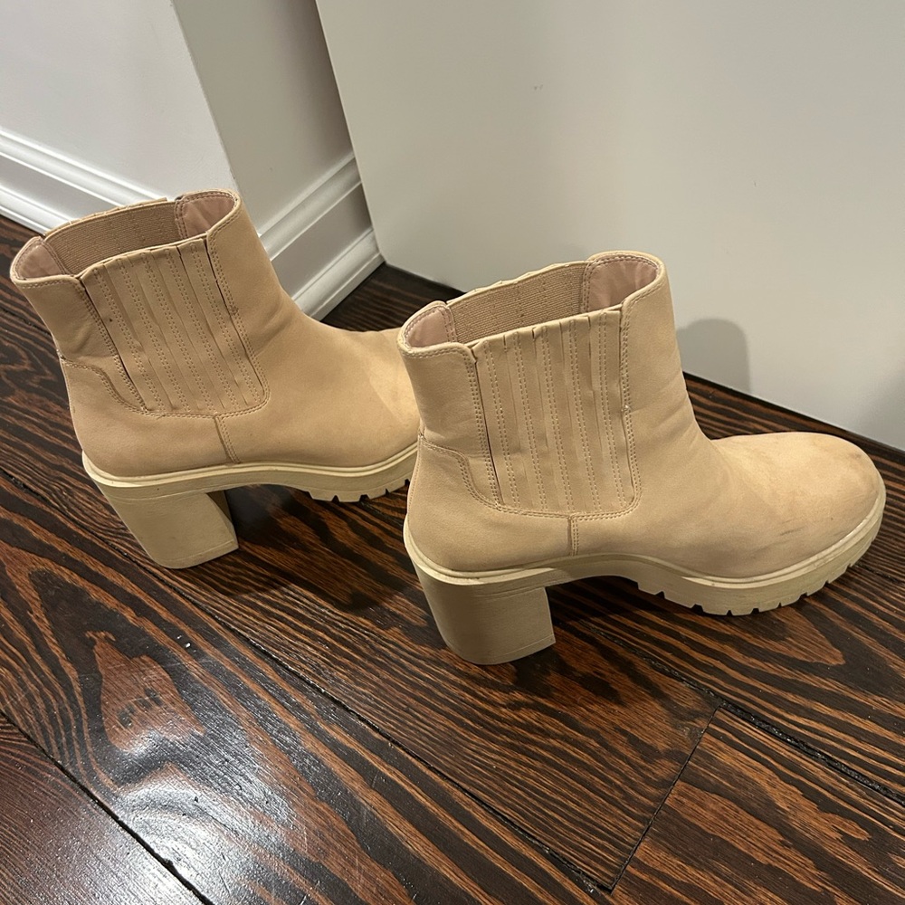 Beige Platform Heel Boots | Size 9